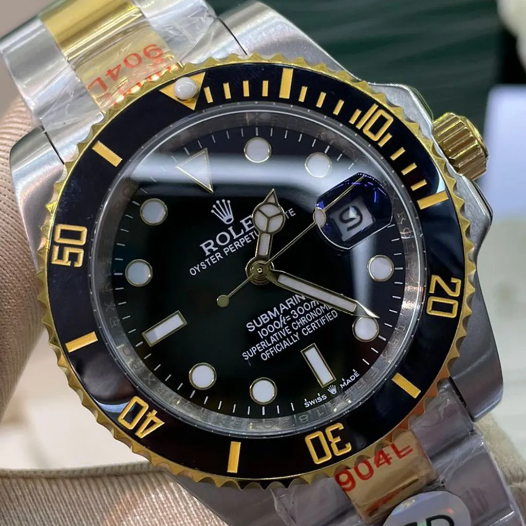 Rolex-Submariner-M126613LN-0002-Super-Clone-Watch-41mm-Black-Dial-Two-Tone-Black-Ceramic-Bezel-Dial-Detail-1