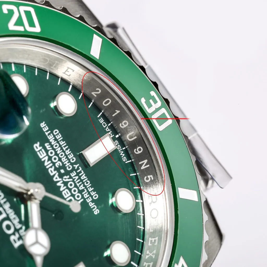 Rolex-Submariner-116610LV-Super-Clone-Watch-40mm-Green-Dial-Green-Ceramic-Bezel-Dial-Detail-1