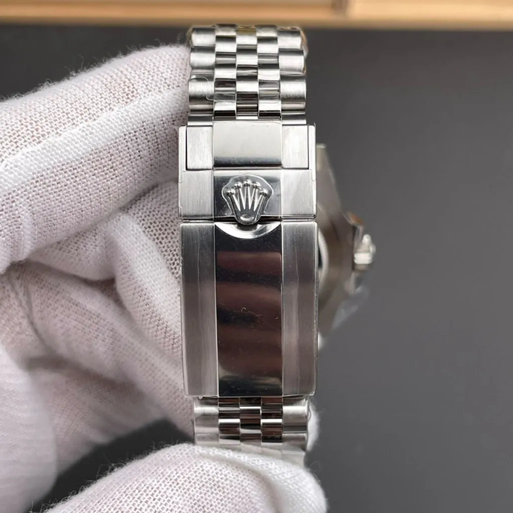 Rolex-GMT-Master-II-126710GRNR-Super-Clone-Watch-40mm-Grey-Black-Bezel-Jubilee-Bracelet-Buckle-View-2