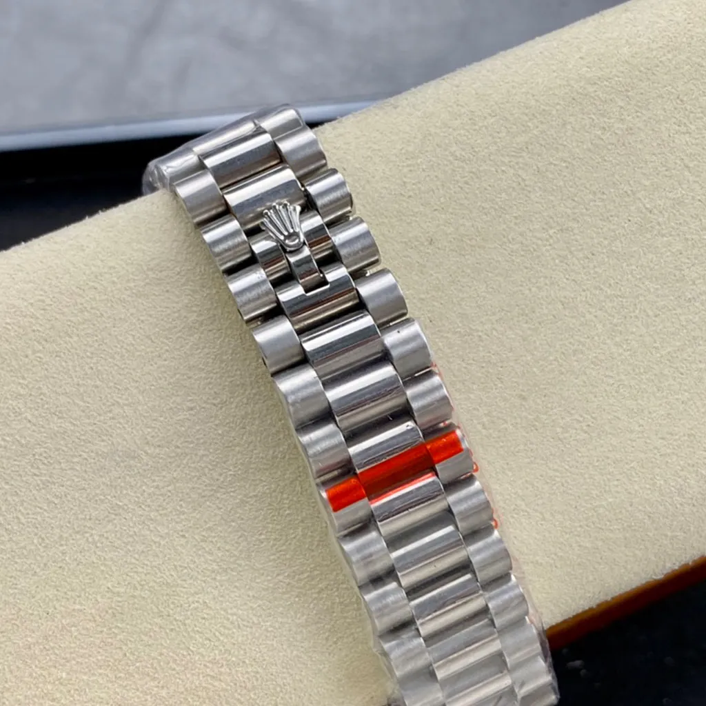 Rolex-Day-Date-218239-0006-Best-Replica-Watch-with-Silver-Sunburst-Diamond-Marker-Dial-Buckle-View-2