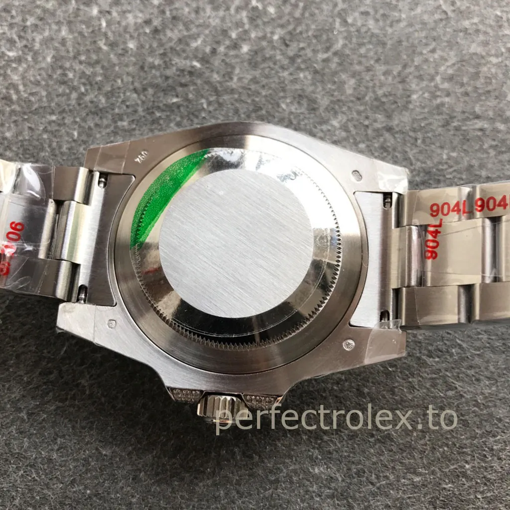 Rolex-Oyster-Perpetual-M124300-Best-Replica-Watch-41mm-Green-Dial-Oystersteel-Bracelet-Back-View