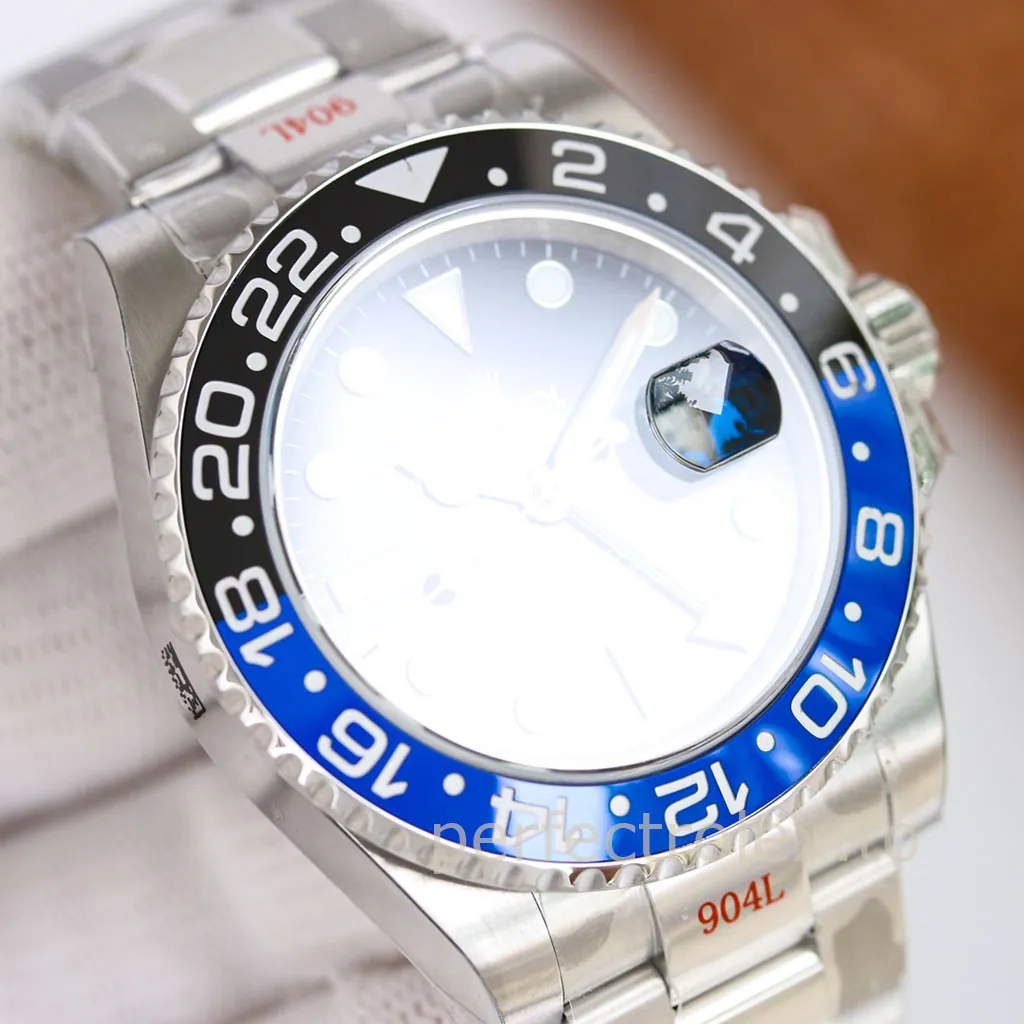 Rolex-GMT-Master-II-M126710BLNR-Batman-Bezel-40mm-Black-Dial-Travel-Replica-Watch-Dial-Detail-2