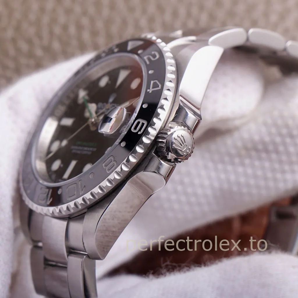 Rolex-GMT-Master-II-116710LN-Black-Ceramic-Bezel-40mm-Oyster-Bracelet-Super-Clone-Watch-Right-Side-View