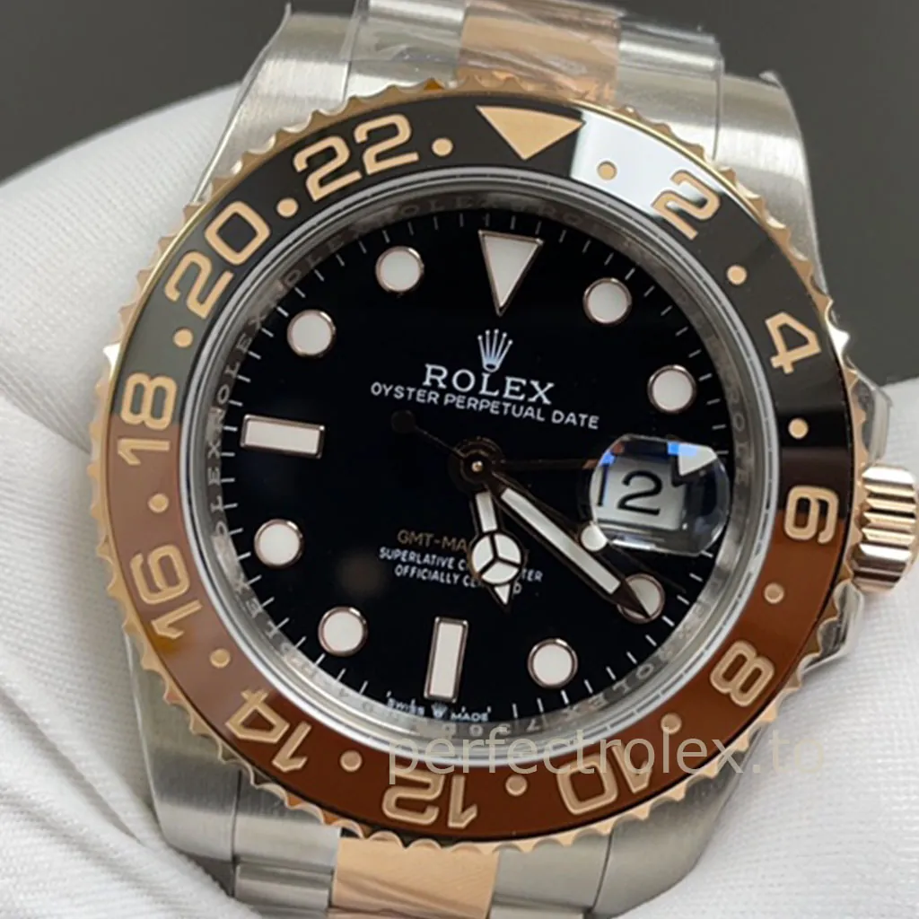 Rolex-GMT-Master-II-M126711CHNR-0002-Root-Beer-Bezel-Black-Dial-40mm-Replica-Travel-Watch-Dial-Detail-1