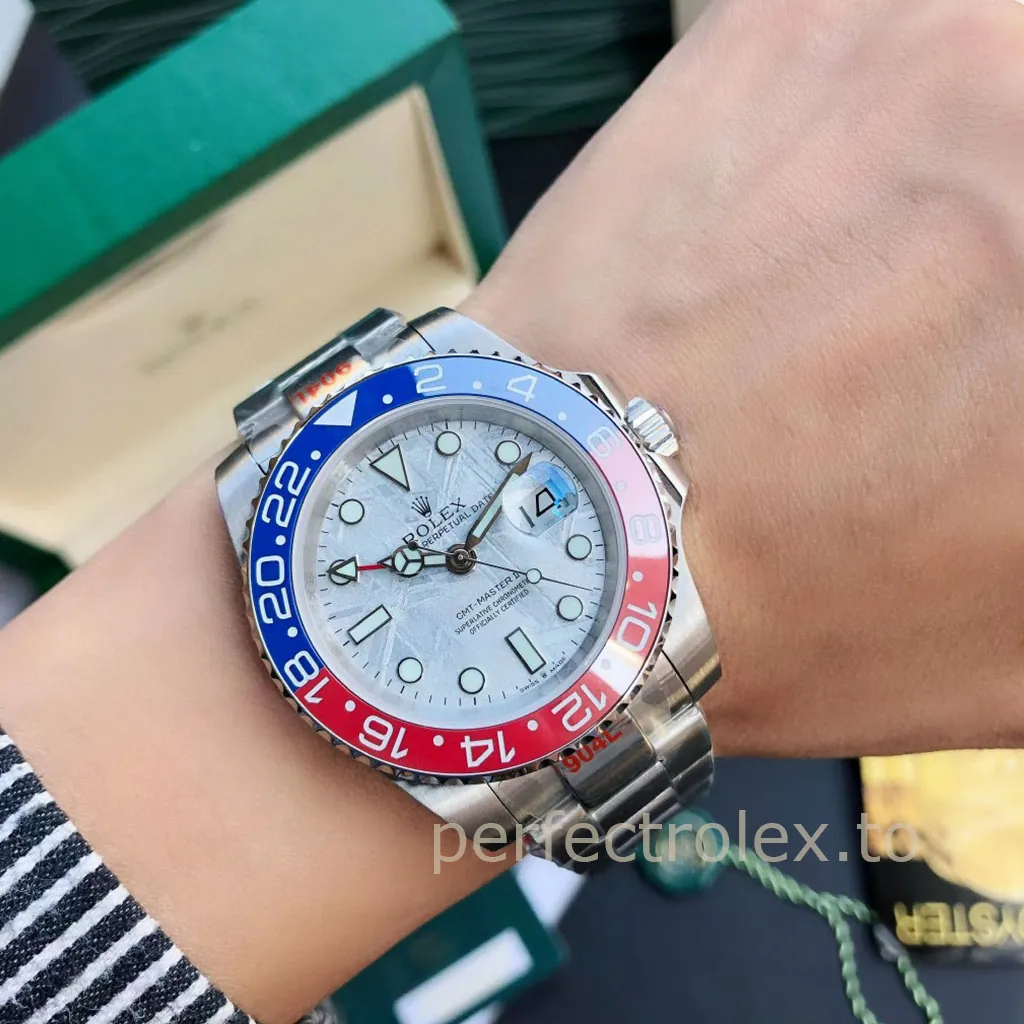 Rolex-GMT-Master-II-M126719BLRO-0002-Meteorite-Dial-Pepsi-Travel-Replica-Watch-Display-Image