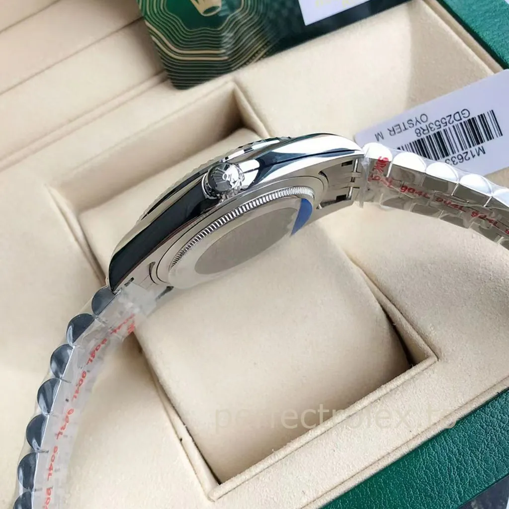 Rolex-Datejust-M126334-0004-Silver-Sunburst-Dial-41mm-Fluted-Bezel-Jubilee-Bracelet-Replica-Watch-Right-Side-View