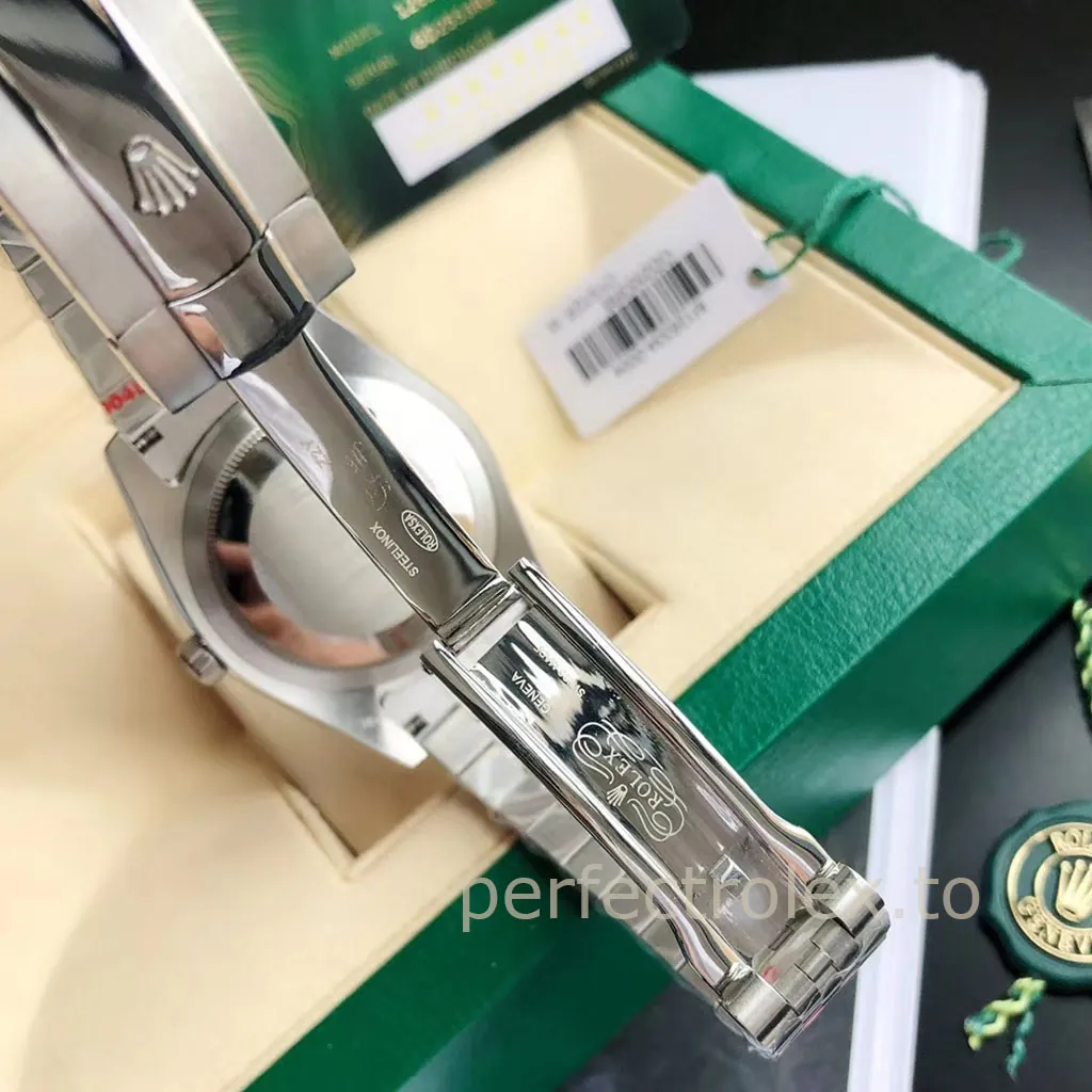 Rolex-Datejust-M126334-0004-Silver-Sunburst-Dial-41mm-Fluted-Bezel-Jubilee-Bracelet-Replica-Watch-Buckle-Details-1