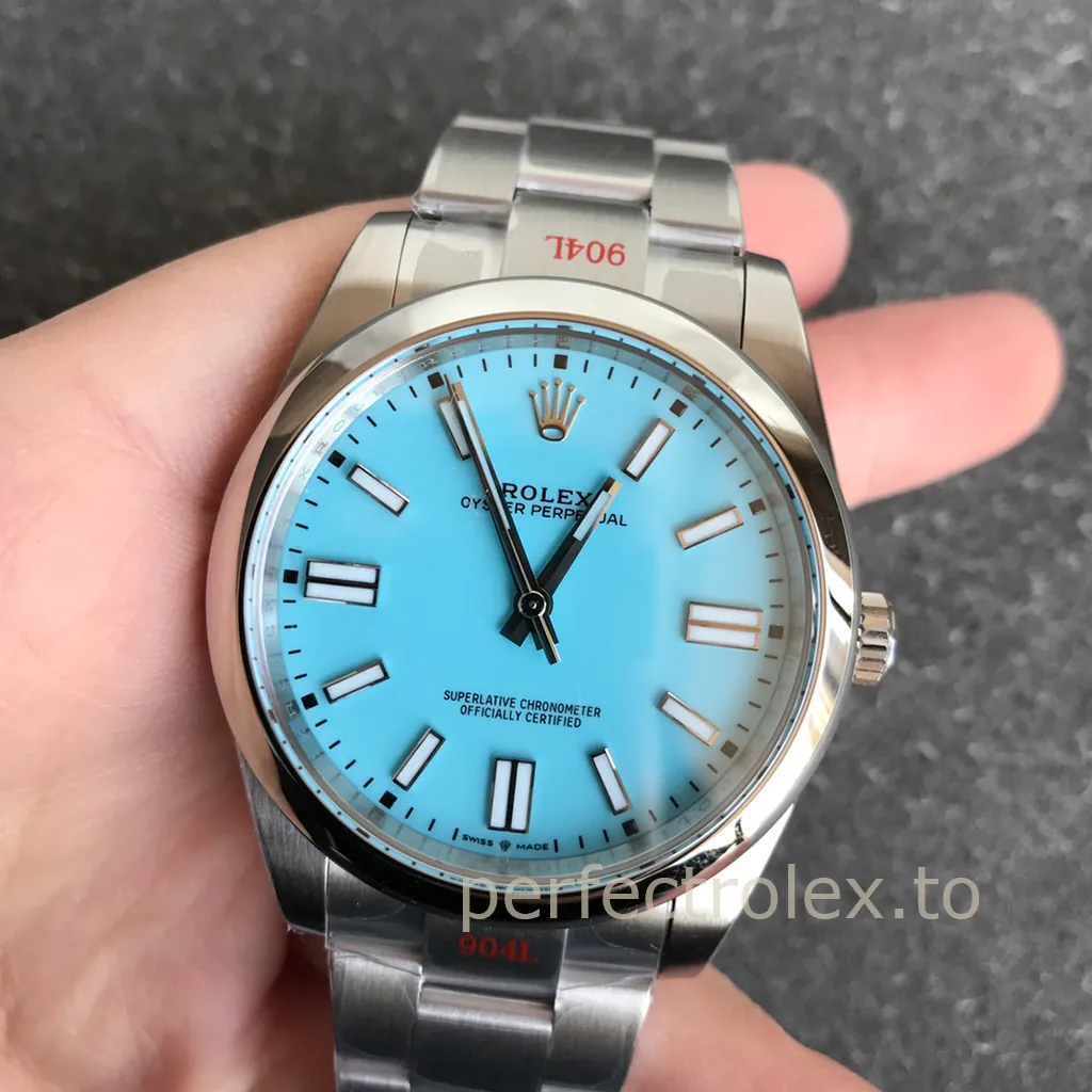 Rolex-Oyster-Perpetual-M124300-0006-41mm-Super-Clone-Watch-with-Ice-Blue-Dial-3230-Movement-Front-View-1