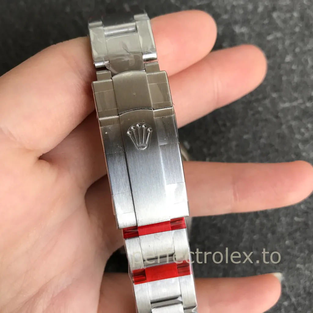 Rolex-Oyster-Perpetual-277200-0002-Super-Clone-Watch-31mm-Black-Dial-Minimalist-Buckle-View-1