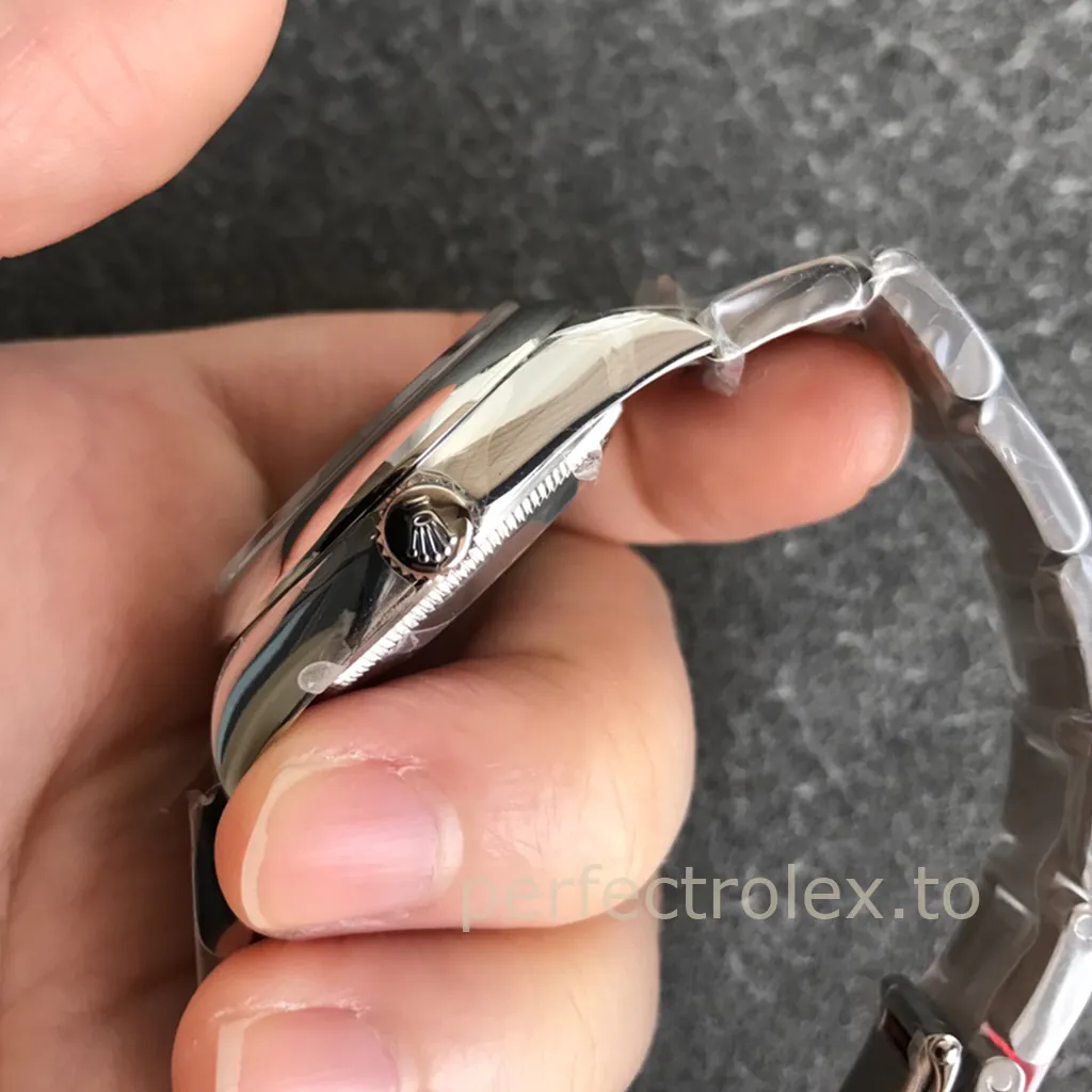 Rolex-Oyster-Perpetual-277200-0001-Super-Clone-31mm-Silver-Dial-Gold-Marker-Watch-Right-Side-View