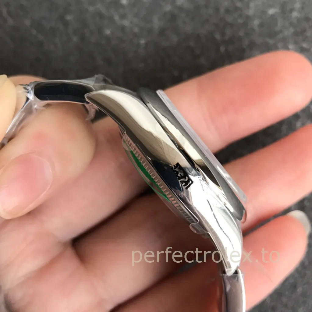 Rolex-Oyster-Perpetual-277200-0002-Super-Clone-Watch-31mm-Black-Dial-Minimalist-Left-Side-View