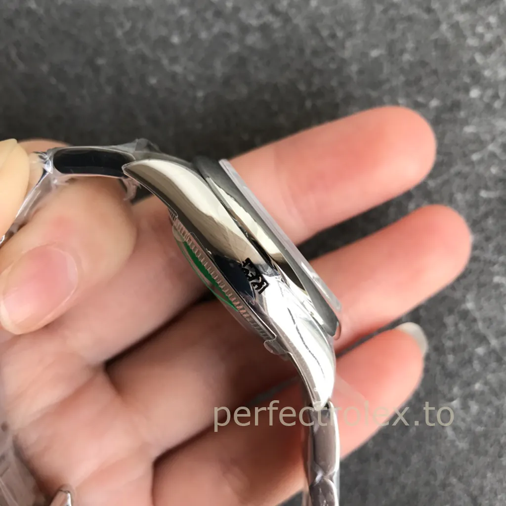 Rolex-Oyster-Perpetual-277200-0001-Super-Clone-31mm-Silver-Dial-Gold-Marker-Watch-Left-Side-View