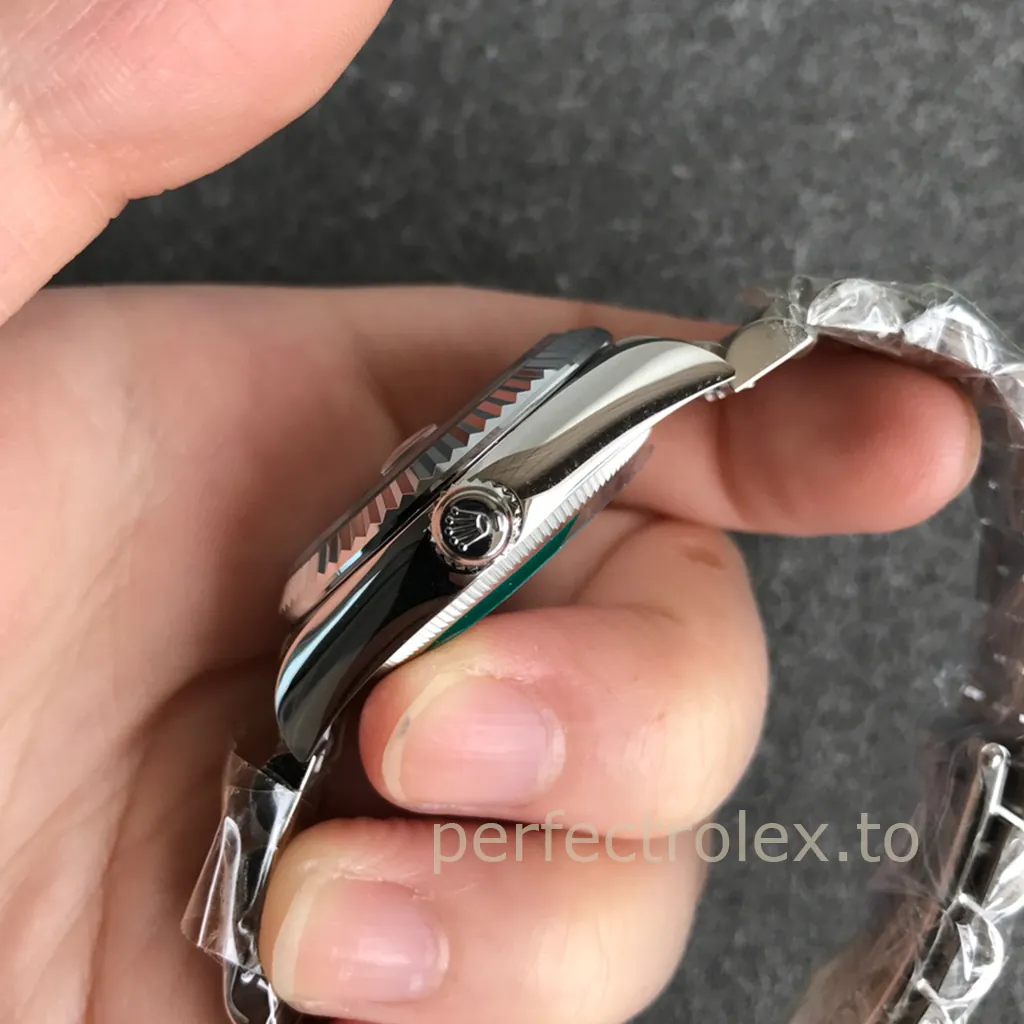 Rolex-Datejust-Gray-Sunburst-Dial-Model-178274-Replica-Watch-31mm-Fluted-Bezel-and-Jubilee-Bracelet-Right-Side-View