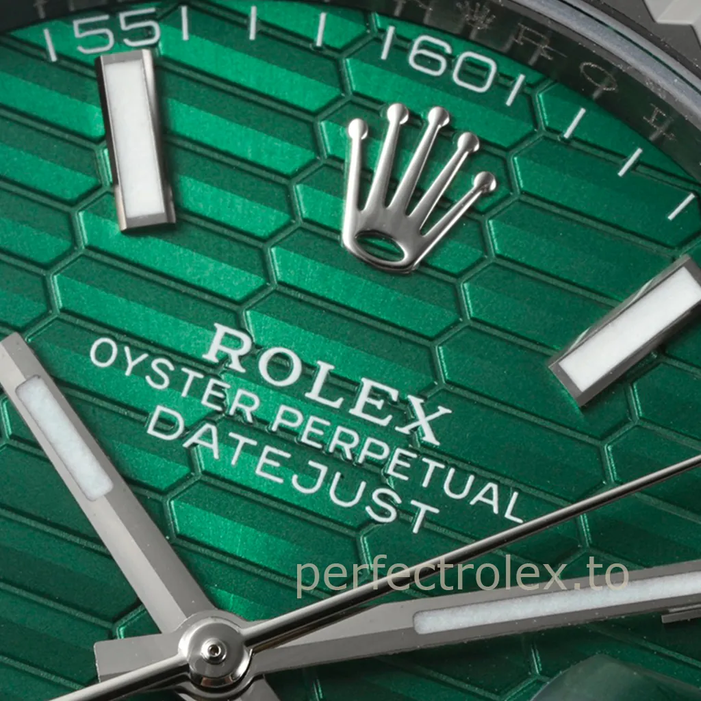 Rolex-Datejust-126334-0030-Mint-Green-Motif-Dial-41mm-Super-Clone-Watch-Jubilee-Bracelet-Dial-Detail-3