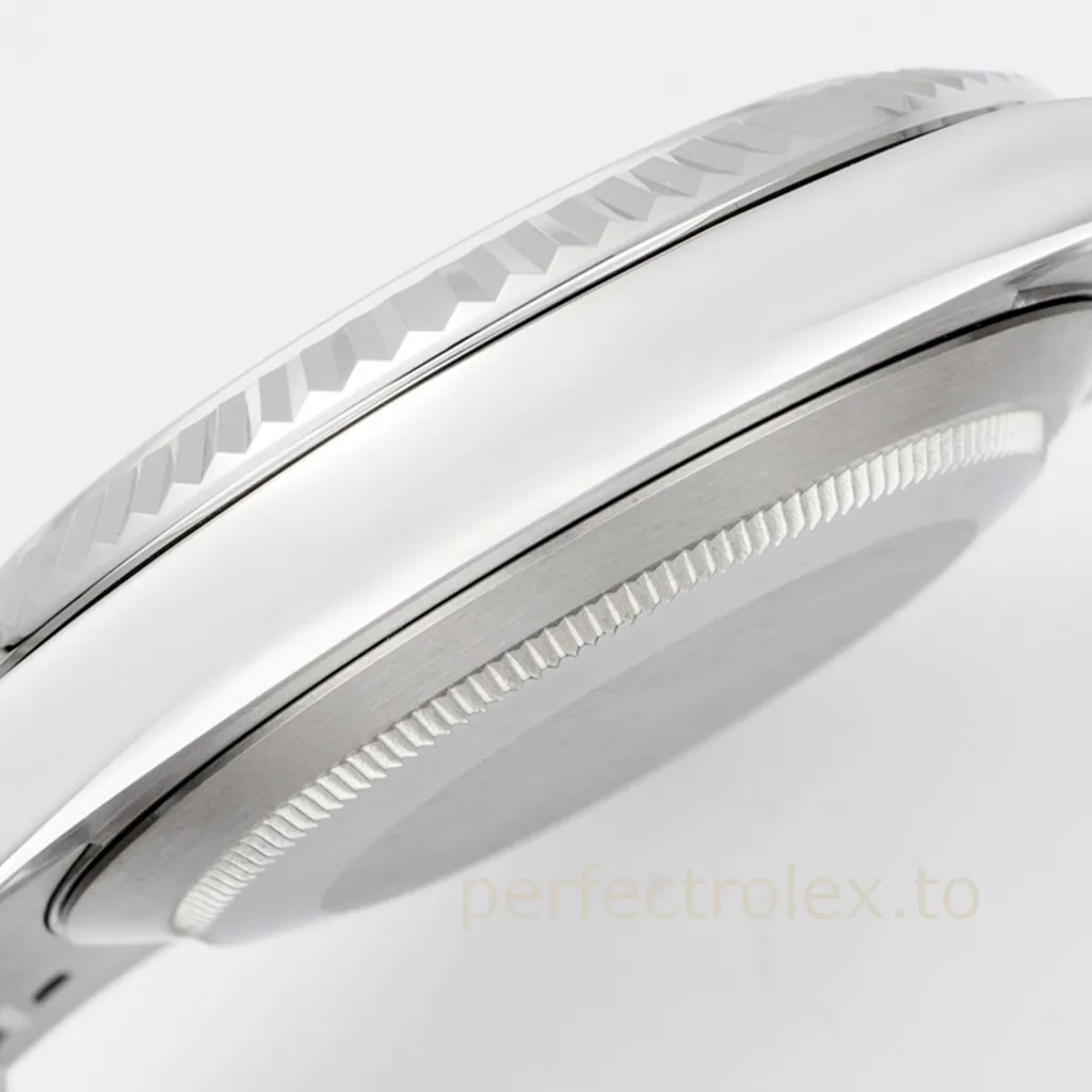 Rolex-Datejust-M126334-41mm-Silver-Dial-Luxury-Super-Clone-Watch-Sporty-Oyster-Bracelet-Left-Side-View