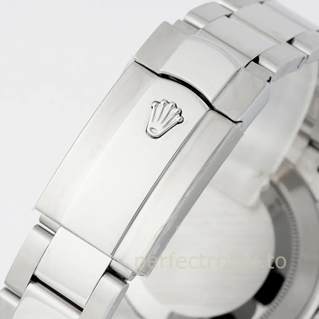 Rolex-Datejust-M126334-0001-Luxury-41mm-Replica-Watch-Blue-Dial-Fluted-Bezel-and-Oyster-Bracelet-Buckle-View-1