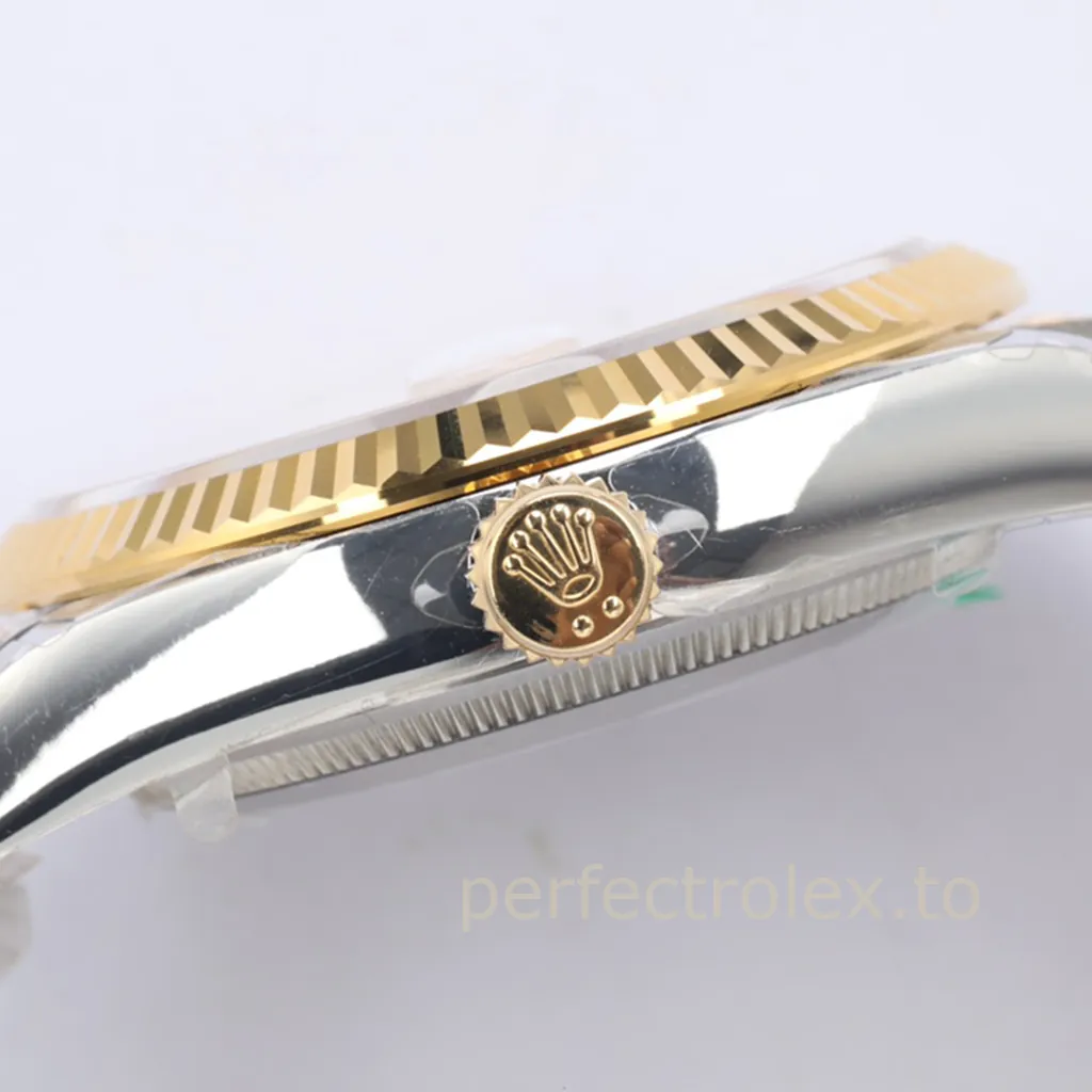 Rolex-Datejust-126233-0037-36mm-Yellow-Gold-and-Steel-Watch-with-Palm-Motif-Dial-Replica-Watch-Right-Side-View