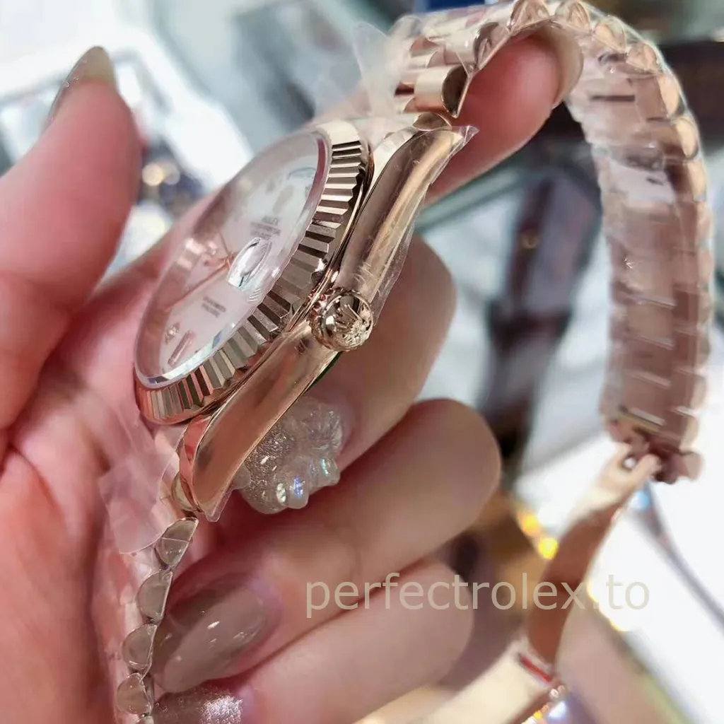 Rolex-Day-Date-128235-0029-36mm-Rose-Gold-904L-Steel-Mother-of-Pearl-Dial-3255-Movement-Replica-Watch-Right-Side-View