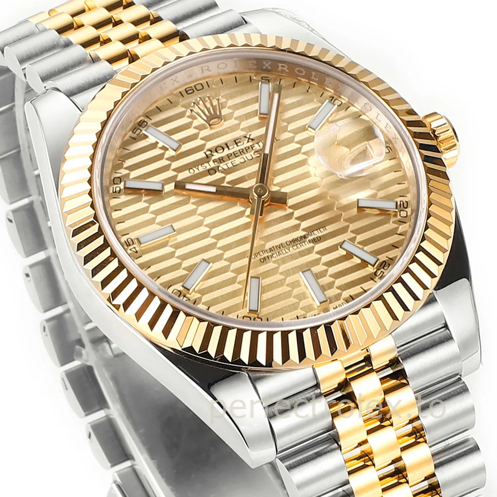 Rolex-Datejust-126333-0022-41mm-904L-Steel-Replica-Watch-Champagne-Textured-Dial-3235-Movement-Dial-Detail-2