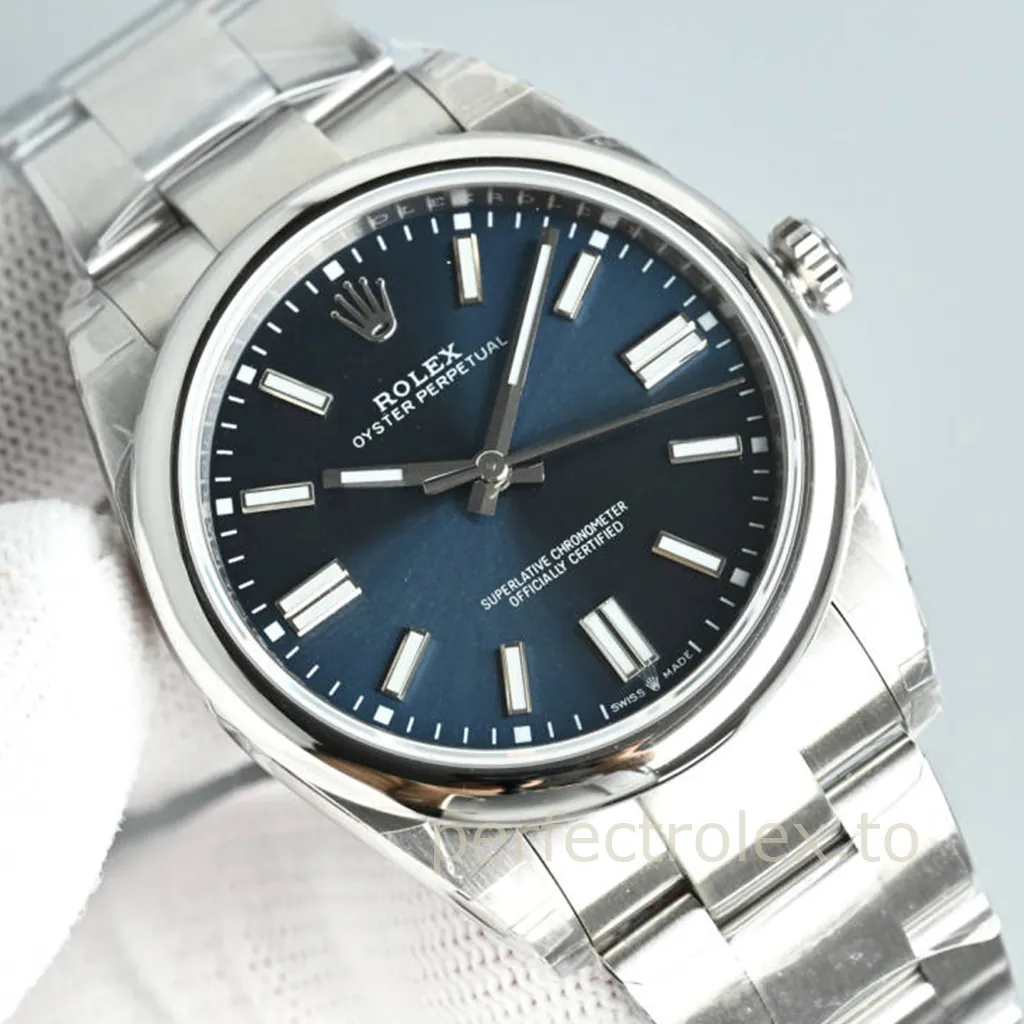 Rolex-Oyster-Perpetual-134300-0009-41mm-Deep-Blue-Sunburst-Dial-3230-Automatic-Super-Clone-Watch-Dial-Detail-1