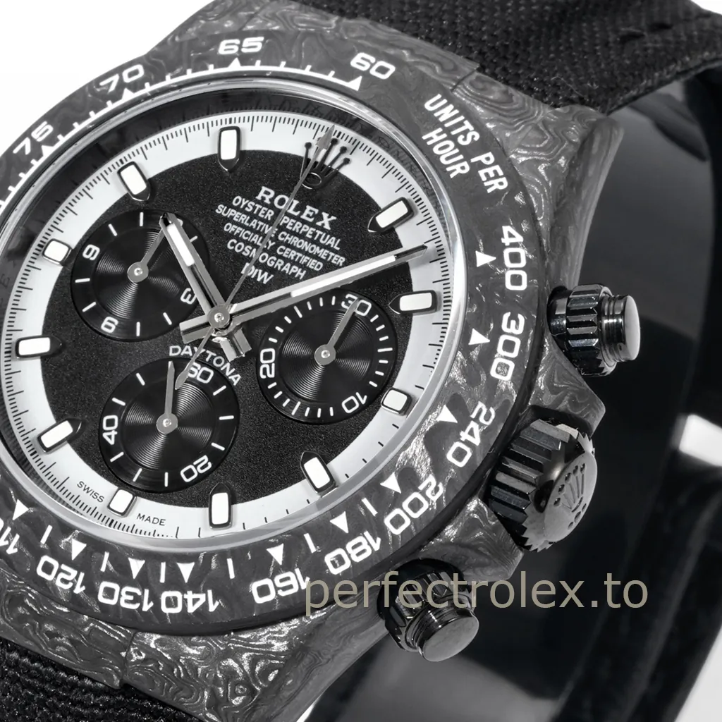 Rolex-Daytona-Cream-Invert-40mm-Carbon-Fiber-Custom-Chronograph-with-4130-Movement-Replica-Watch-Dial-Detail-2