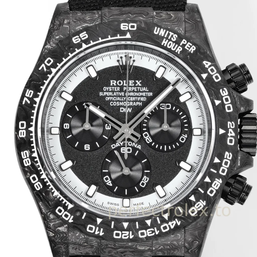 Rolex-Daytona-Cream-Invert-40mm-Carbon-Fiber-Custom-Chronograph-with-4130-Movement-Replica-Watch-Dial-Detail-1