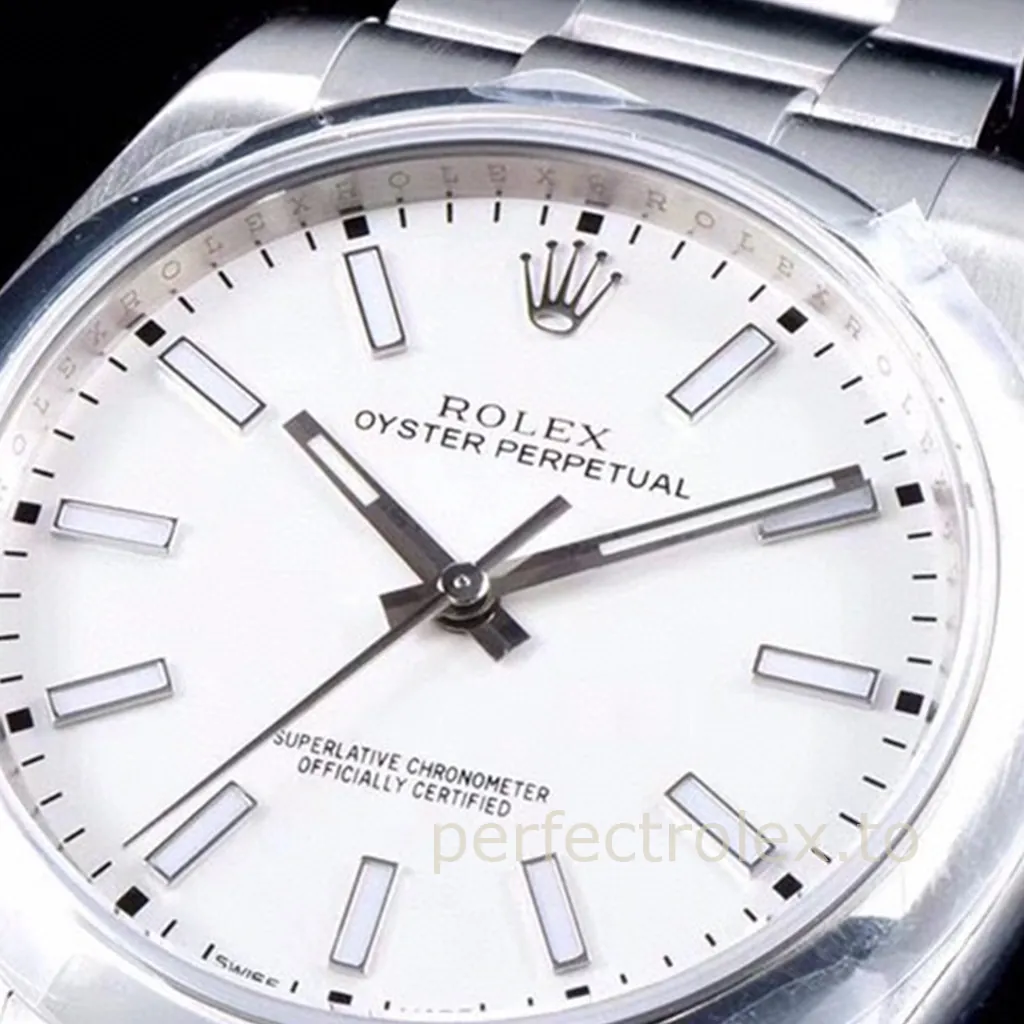 Rolex-Oyster-Perpetual-114300-0004-White-Dial-39mm-904L-Steel-Replica-Watch-Dial-Detail-3