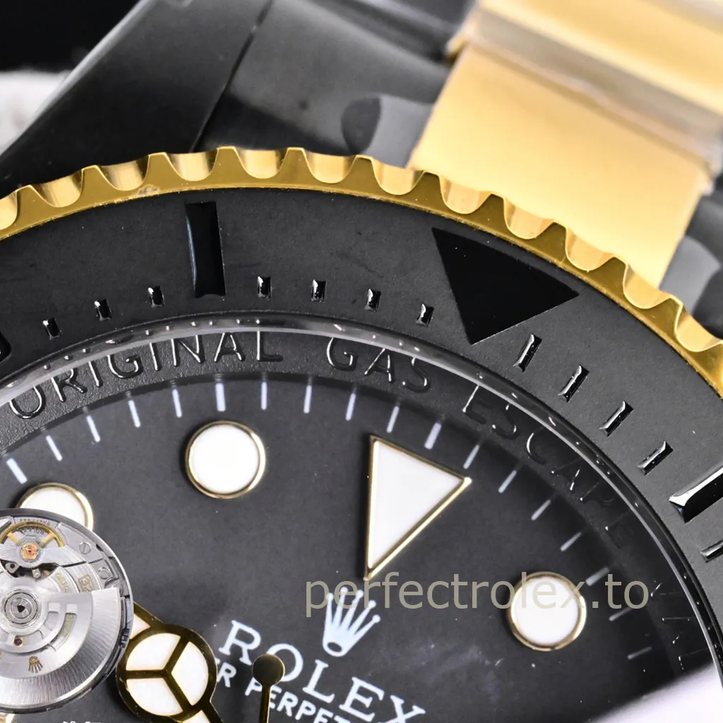 Rolex-Sea-Dweller-126603-0001-44mm-904L-Steel-3235-Movement-Black-Dial-Replica-Dive-Watch-Dial-Detail-3