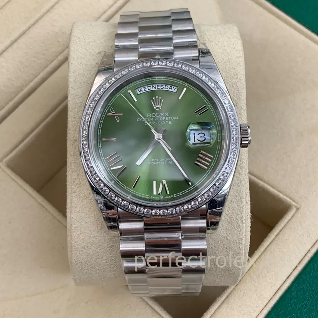 Rolex-Day-Date-228349RBR-0030-Replica-Watch-40mm-Green-Dial-with-904L-Steel-and-3255-Movement-Front-View-1