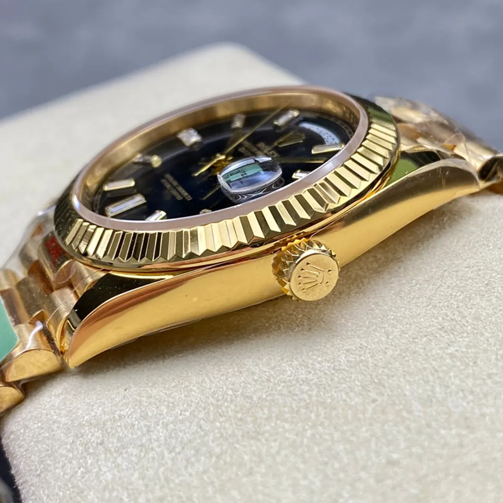 Rolex-Day-Date-M228238-0004-3255-Automatic-40mm-Black-Dial-Gold-Tone-Super-Clone-Watch-Right-Side-View