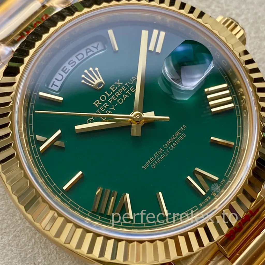 Rolex-Day-Date-M228238-0061-40mm-Green-Dial-Gold-Tone-904L-Steel-Automatic-Super-Clone-Watch-Dial-Detail-1