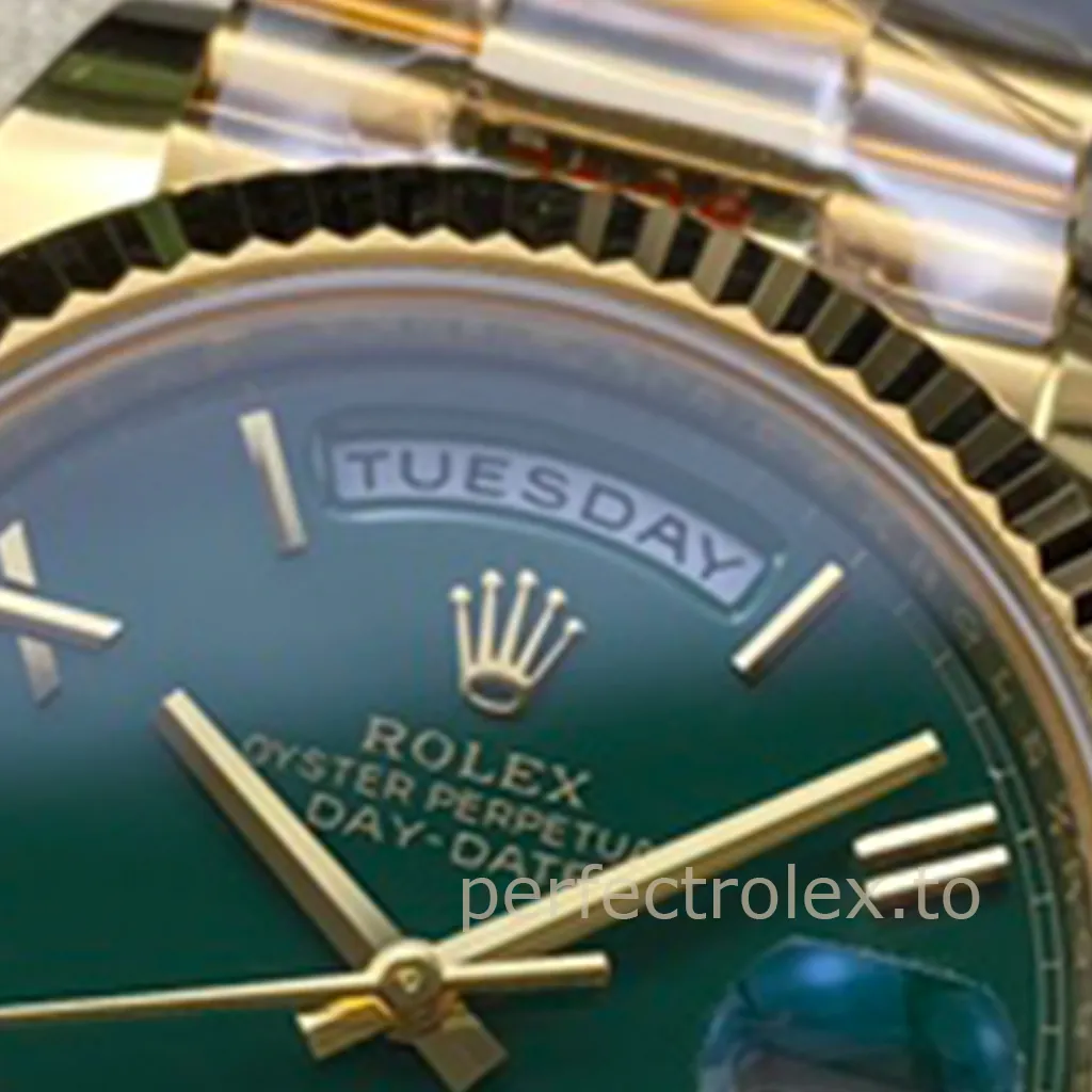 Rolex-Day-Date-M228238-0061-40mm-Green-Dial-Gold-Tone-904L-Steel-Automatic-Super-Clone-Watch-Dial-Detail-2